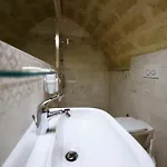 La Cava Dei Desideri 게스트하우스 3*